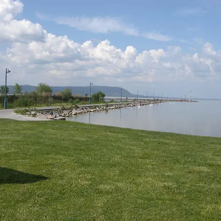 Balatonmariafurdo 17 בית נופש