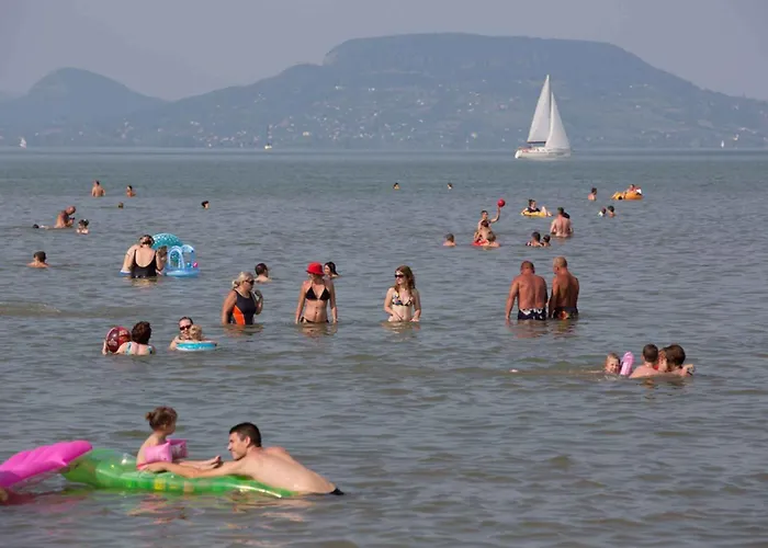 17 Hébergement de vacances *